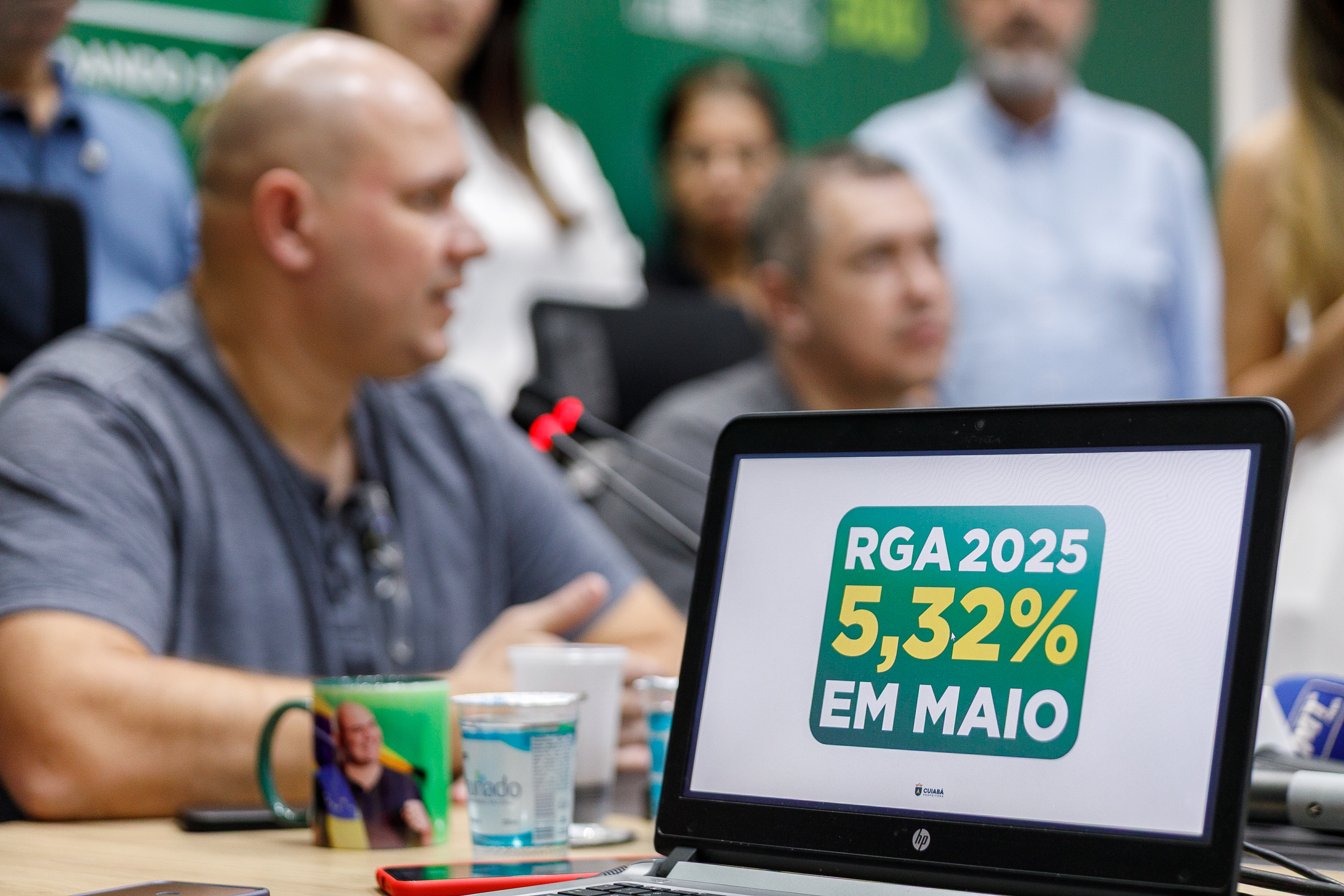Abílio concede RGA de 5,32% aos servidores e destaca economia na gestão