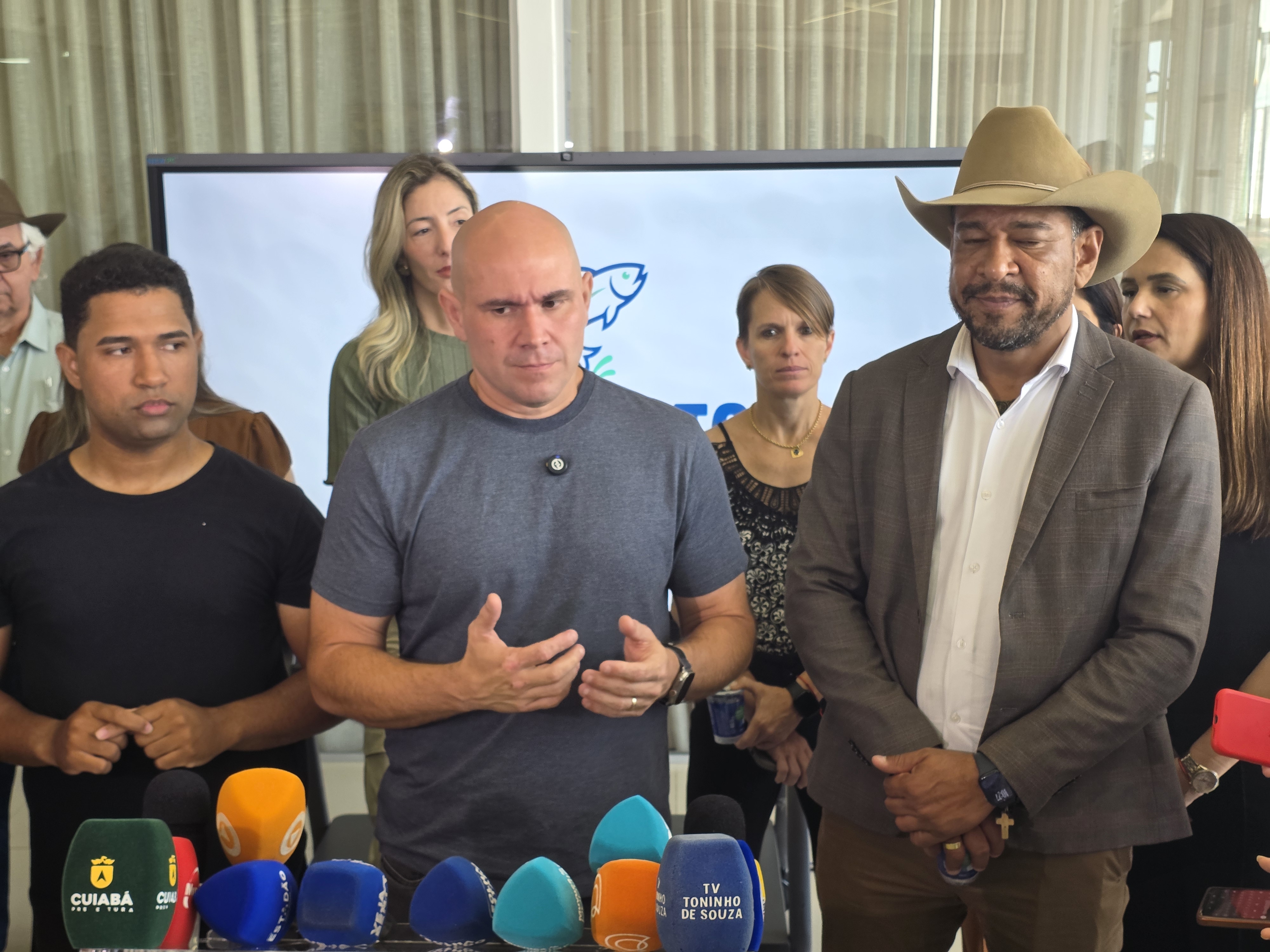 Abilio critica contrato feito na gestão Emanuel e diz que aumento da tarifa de água é automático