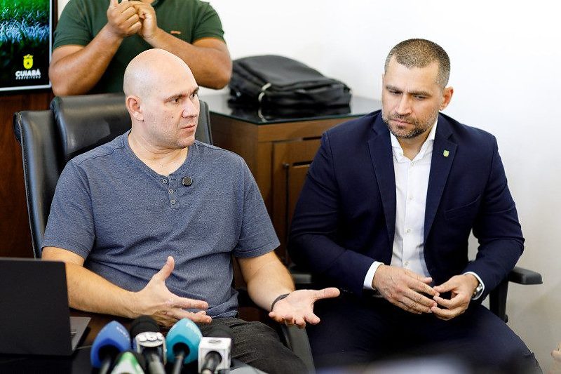 Abilio diz que saída de Jefferson foi para coordenar campanha de Michelly e elogia ex-secretário