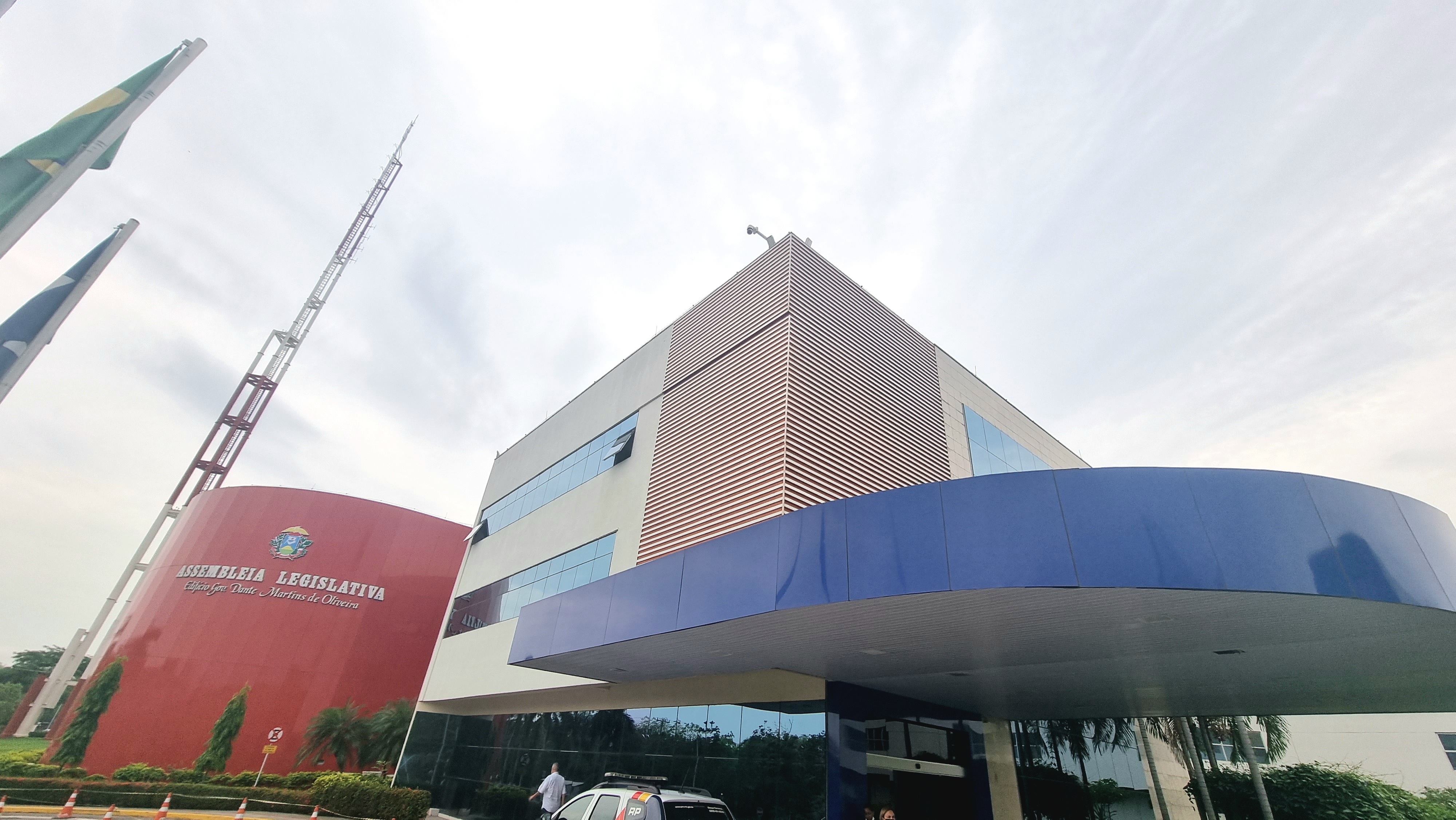 ALMT publica nova composição dos blocos parlamentares e comissões permanentes