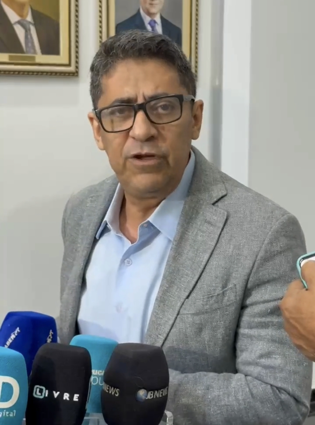 Ananias cobra “hombridade” e diz que prefeitos pró-Pivetta devem deixar o PL
