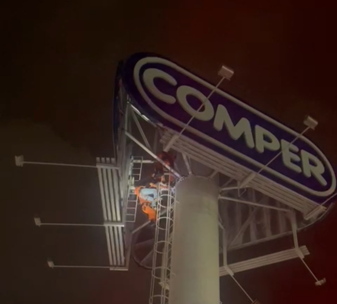 Após 15 horas de tensão, homem é resgatado de torre por bombeiros em Várzea Grande
