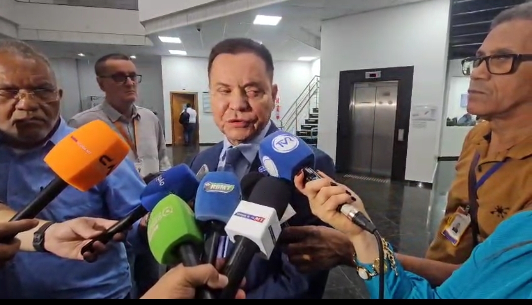 Botelho critica declarações de Brunini sobre a UFMT e defende universidade
