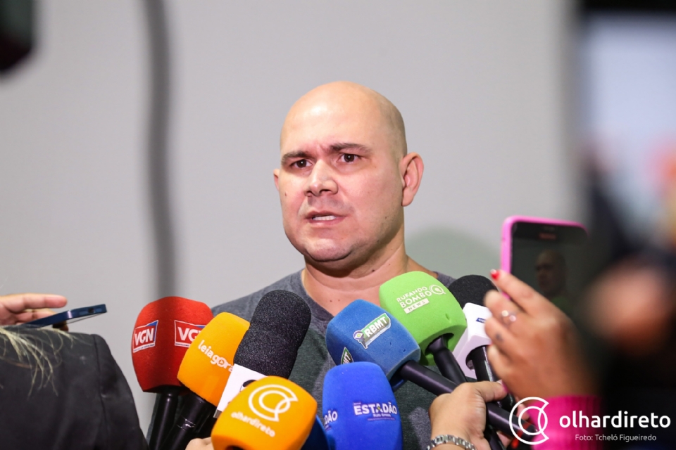 Com fiscalização e GPS, Abilio diz que coleta de lixo avançou em Cuiabá