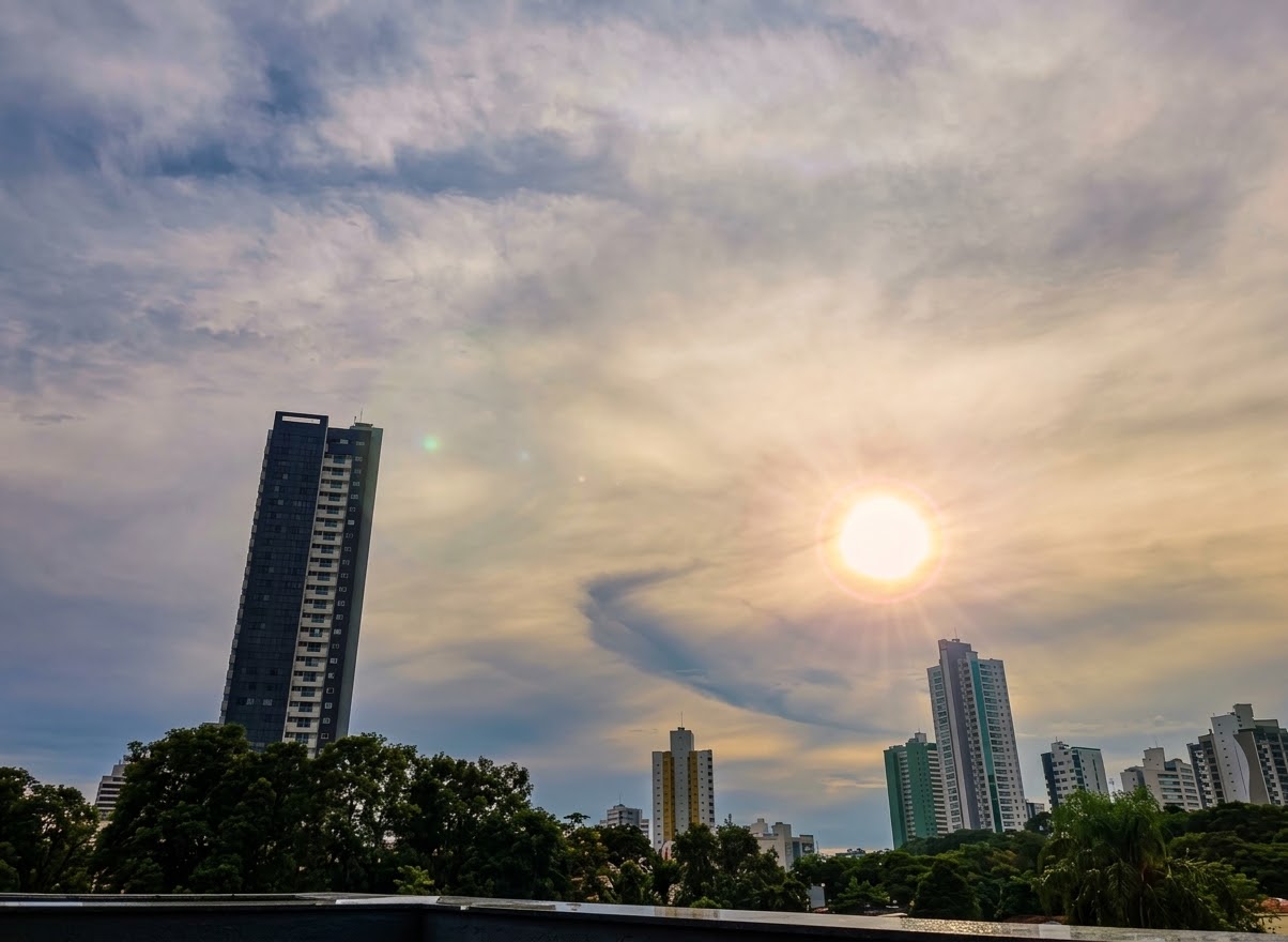 Cuiabá pode atingir 41°C neste domingo em meio a onda de calor extremo
