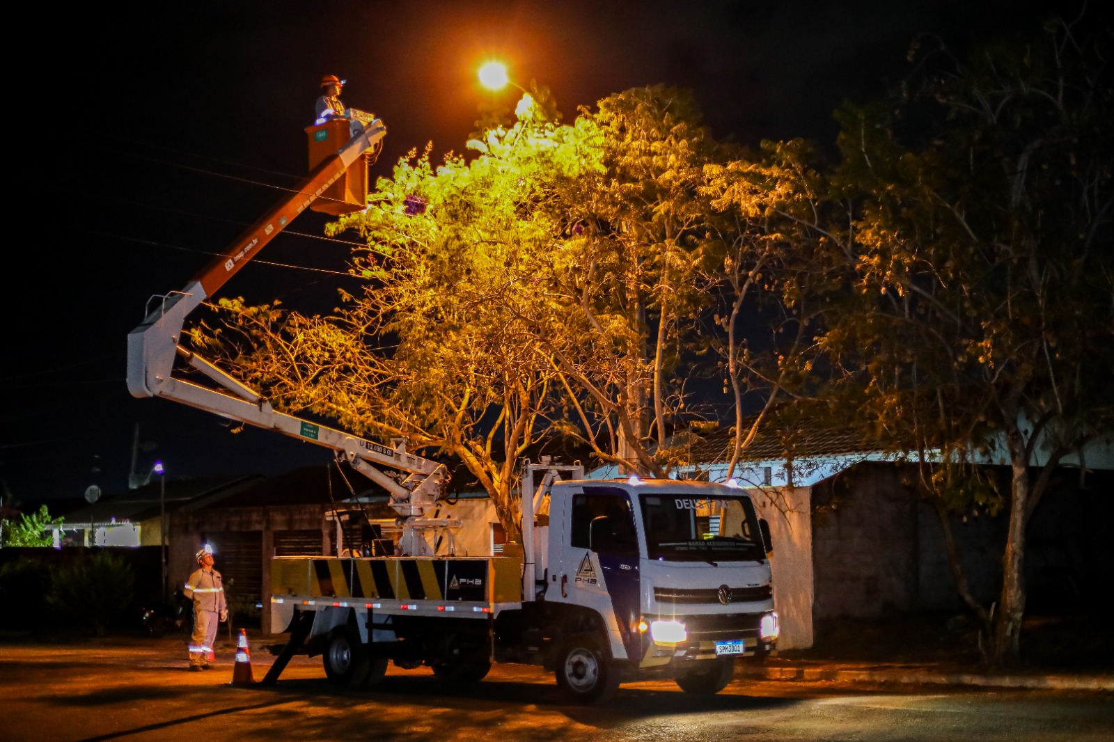 Dom Aquino recebe modernização de 868 pontos de iluminação LED com economia de R$ 205 mil anuais