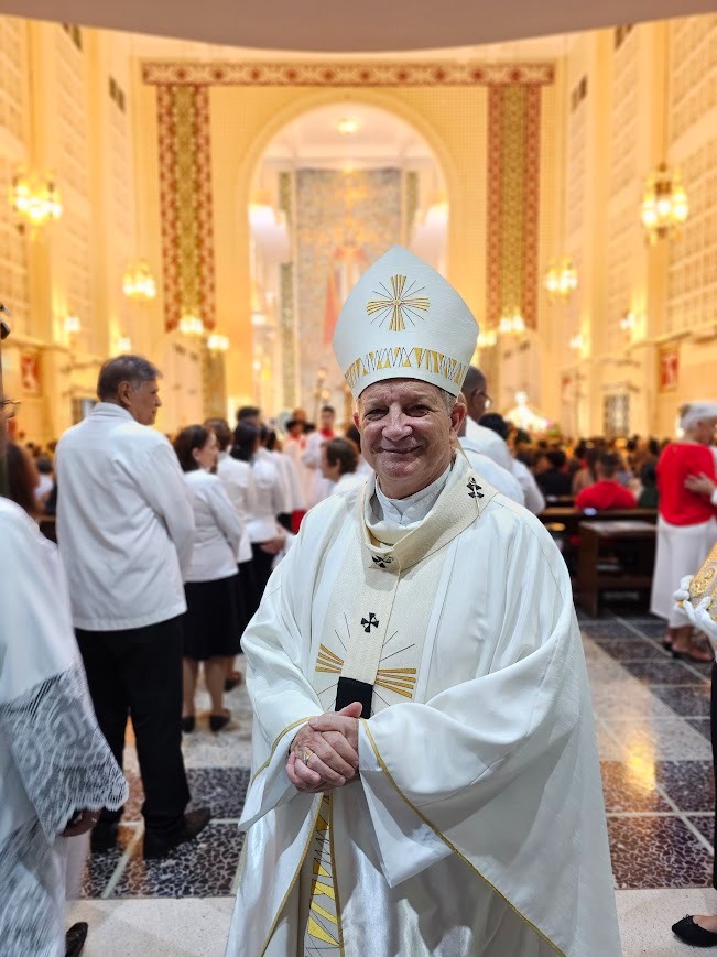 Dom Mário celebra despedida dos fiéis de Cuiabá antes de seguir para Aparecida