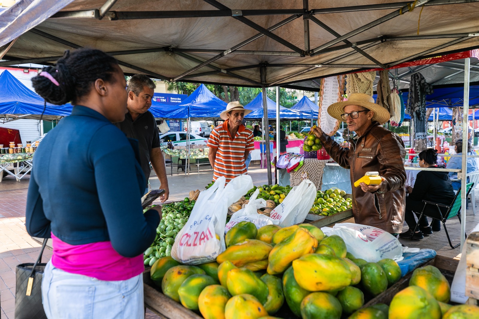 Feira da Agricultura Familiar de Cuiabá abre nova edição nesta terça na Praça Alencastro