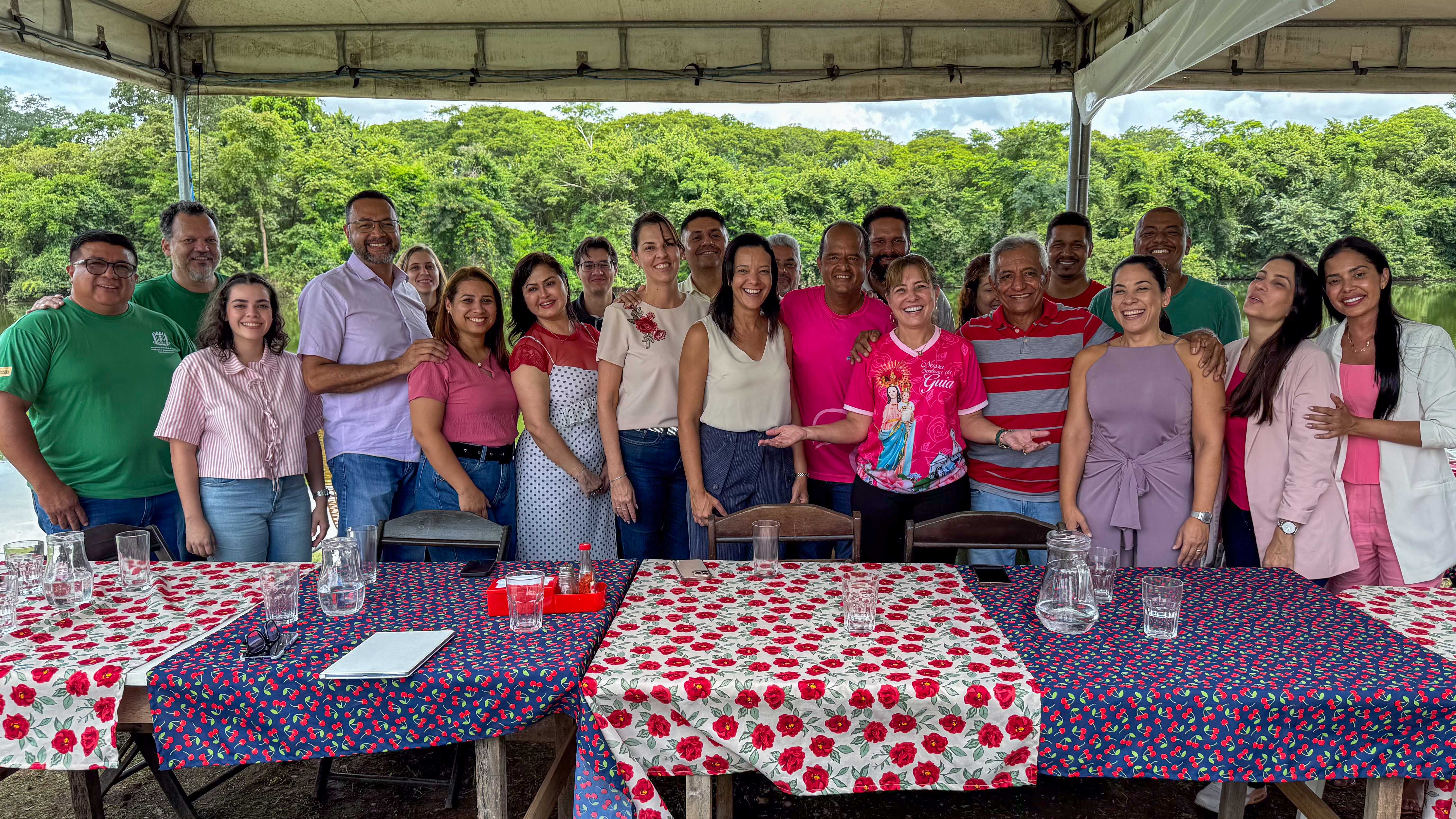 Flávia Moretti ouve demandas da comunidade Porto Santana e propõe estudos para desenvolvimento da região