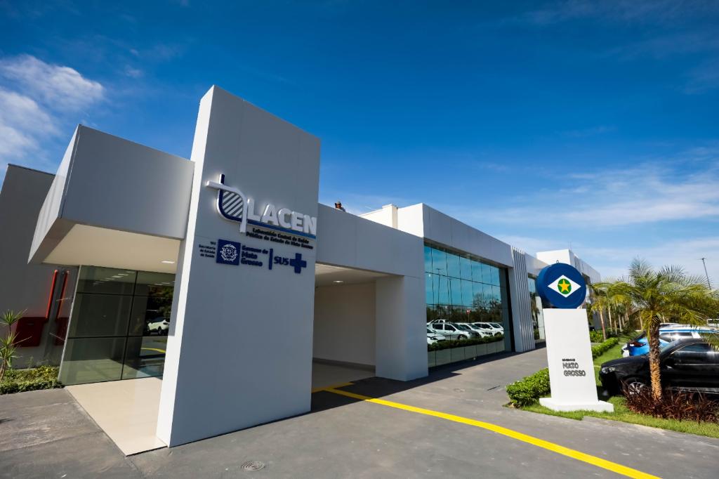 Governador entrega novo Lacen: “É um dos melhores laboratórios públicos do Brasil”