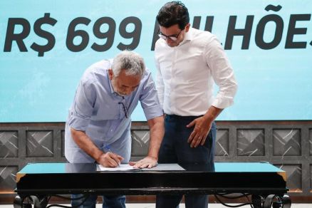 Governo assina contrato de R$ 3,6 bi para obras em rodovias