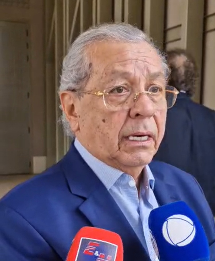 Jayme Campos admite pela primeira vez que trabalha para viabilizar candidatura ao governo