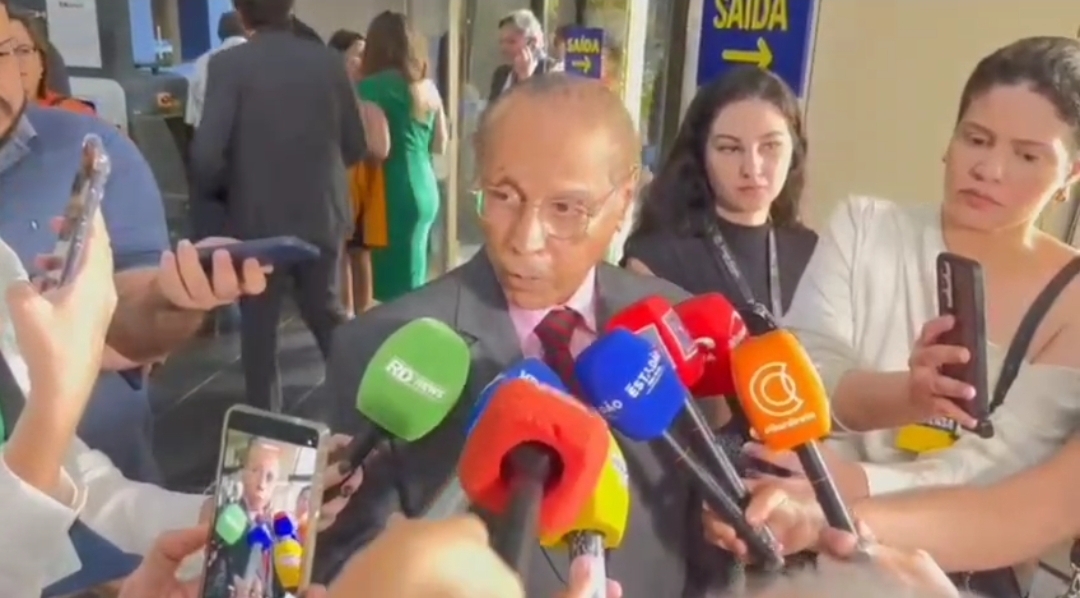 Júlio Campos critica embate entre Mauro Mendes e Eduardo Bolsonaro e alerta para prejuízos políticos à direita