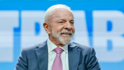 Lula pede "boa vontade" de governadores para reduzir ICMS de combustíveis