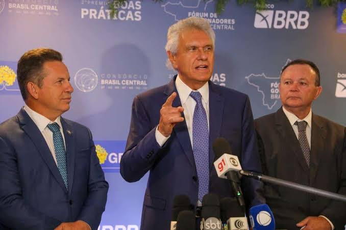 Mauro Mendes elogia Caiado, mas diz que “não basta ser o mais preparado para ser presidente”