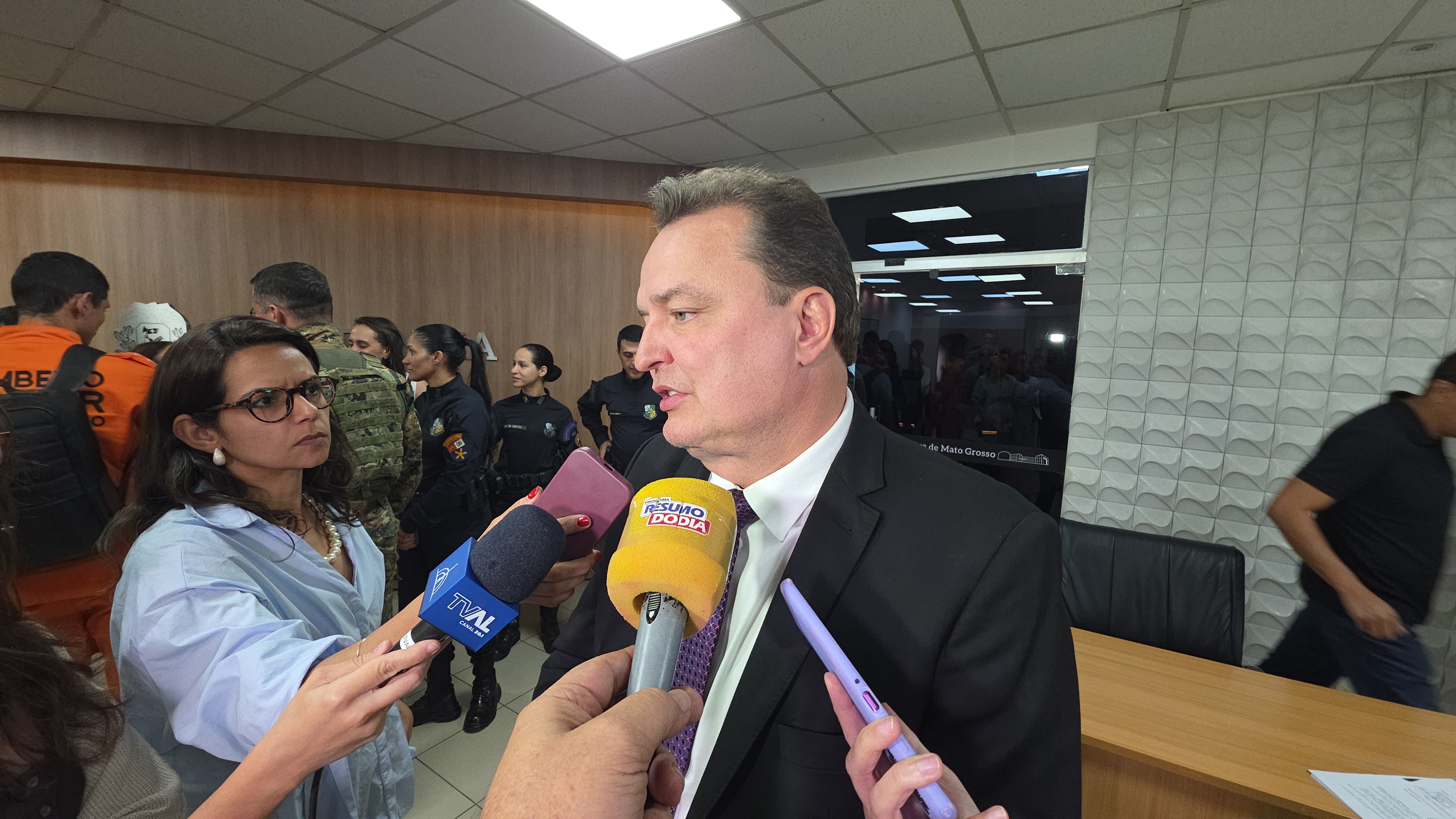 Max cobra solução para crise da água e admite apoio da ALMT em intervenção no DAE