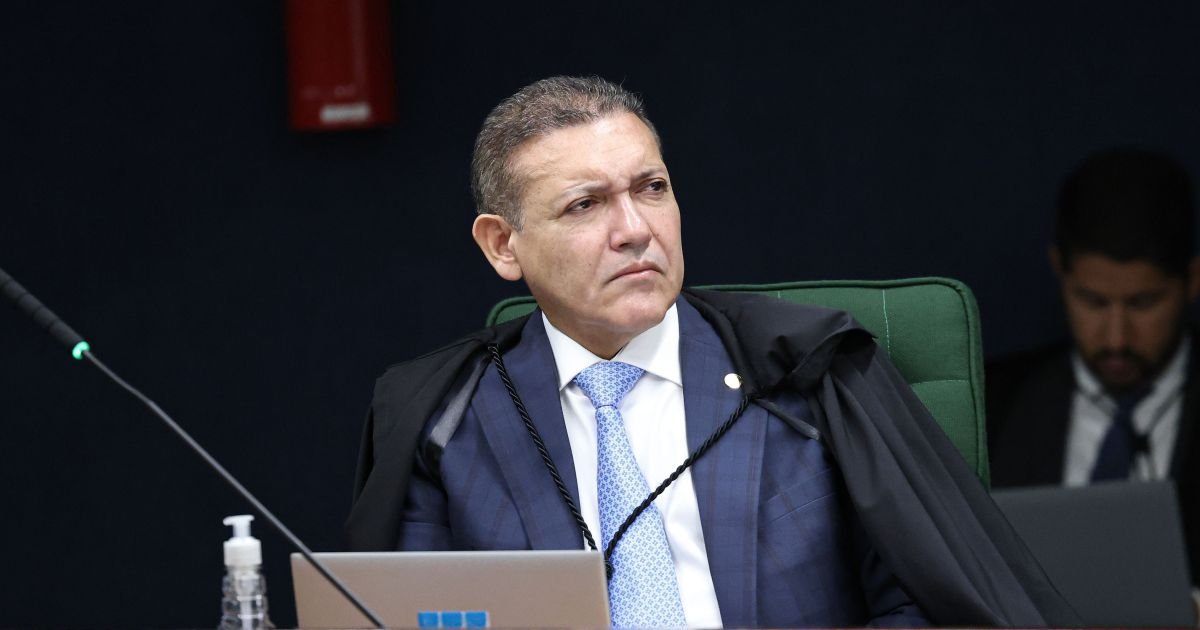 PT solicita ao STF investigação contra ministro Nunes Marques por suspeitas ligadas ao Banco Master