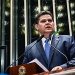 “Alcolumbre deixou claro que o Senado não vai se curvar à chantagem”, afirma Randolfe