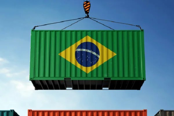 Imagem ilustrativa de carga embarcada do Brasil para outros países - Metrópoles