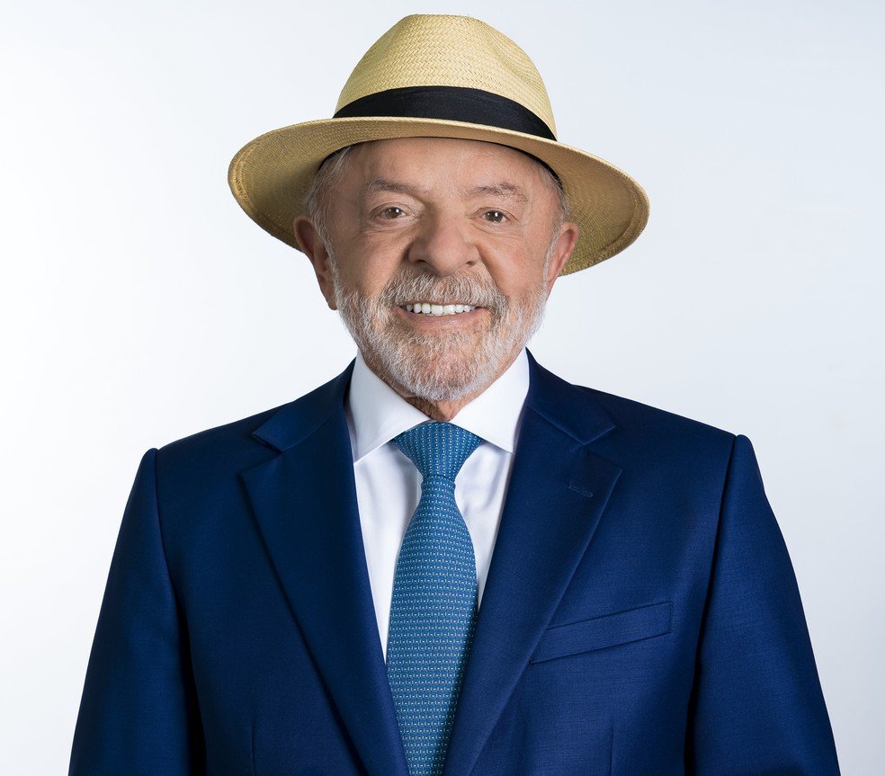 Lula com chapéu na urna em 2026: o que preveem as normas do TSE e análises de especialistas