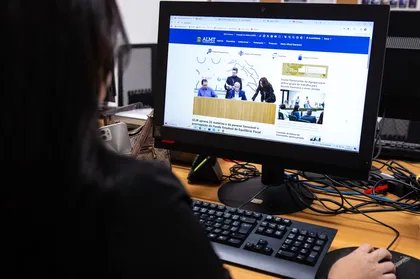 No site da ALMT, a cobertura começa antes mesmo do dia da eleição, com a publicação de reportagens de contextualização e serviço, e continuará no período pós-eleitoral, com conteúdos sobre os próximos passos até a posse da nova legislatura.