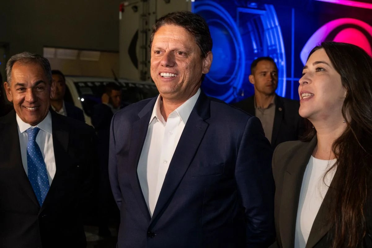 Tarcísio defende confiança nas urnas eletrônicas e pede fim de discussões infundadas