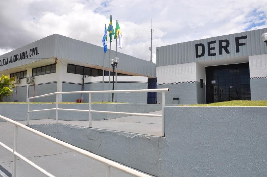 Suspeito de roubo a mão armada em garagem é preso em Cuiabá; polícia busca comparsa
