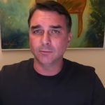 “Não existe anistia meia-bomba”, diz Flávio Bolsonaro sobre proposta alternativa “Não existe anistia meia-bomba”, diz Flávio Bolsonaro sobre proposta alternativa