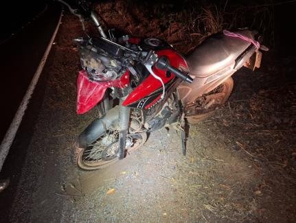 Motociclista sofre queda ao desviar de animal silvestre na MT-469 em Jaciara