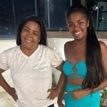 Raquel Brito e mãe dispensam avião e encaram 12 horas de ônibus para ver luta de Davi