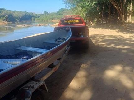 Homem sem saber nadar morre afogado ao entrar em rio em Matupá, MT