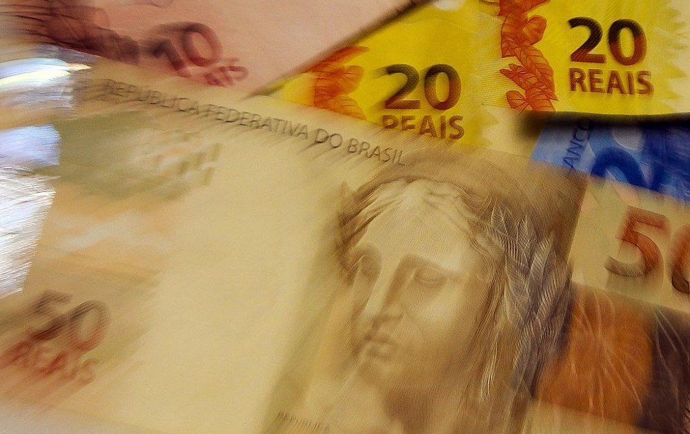 Déficit de Estatais Brasileiras Atinge R$ 7,4 Bilhões: Falta de Gestão e Accountability