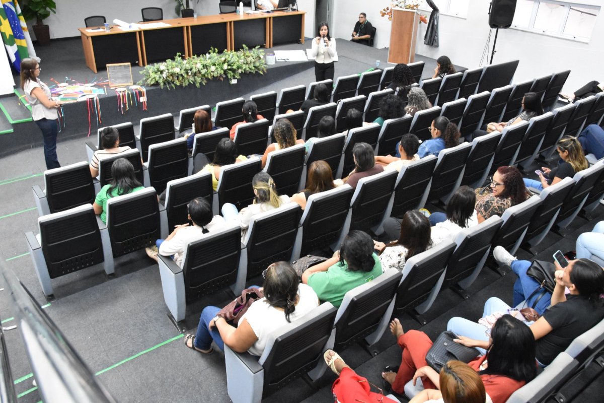 Secretaria de Educação promove formação continuada em alfabetização infantil para 500 docentes
