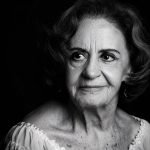 “Respirou e foi embora”: Emocionada, neta revela últimos momentos de Laura Cardoso