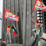 Manifestante rouba a cena em ato pró-Lula e é apelidado de “gostoso da Paulista”