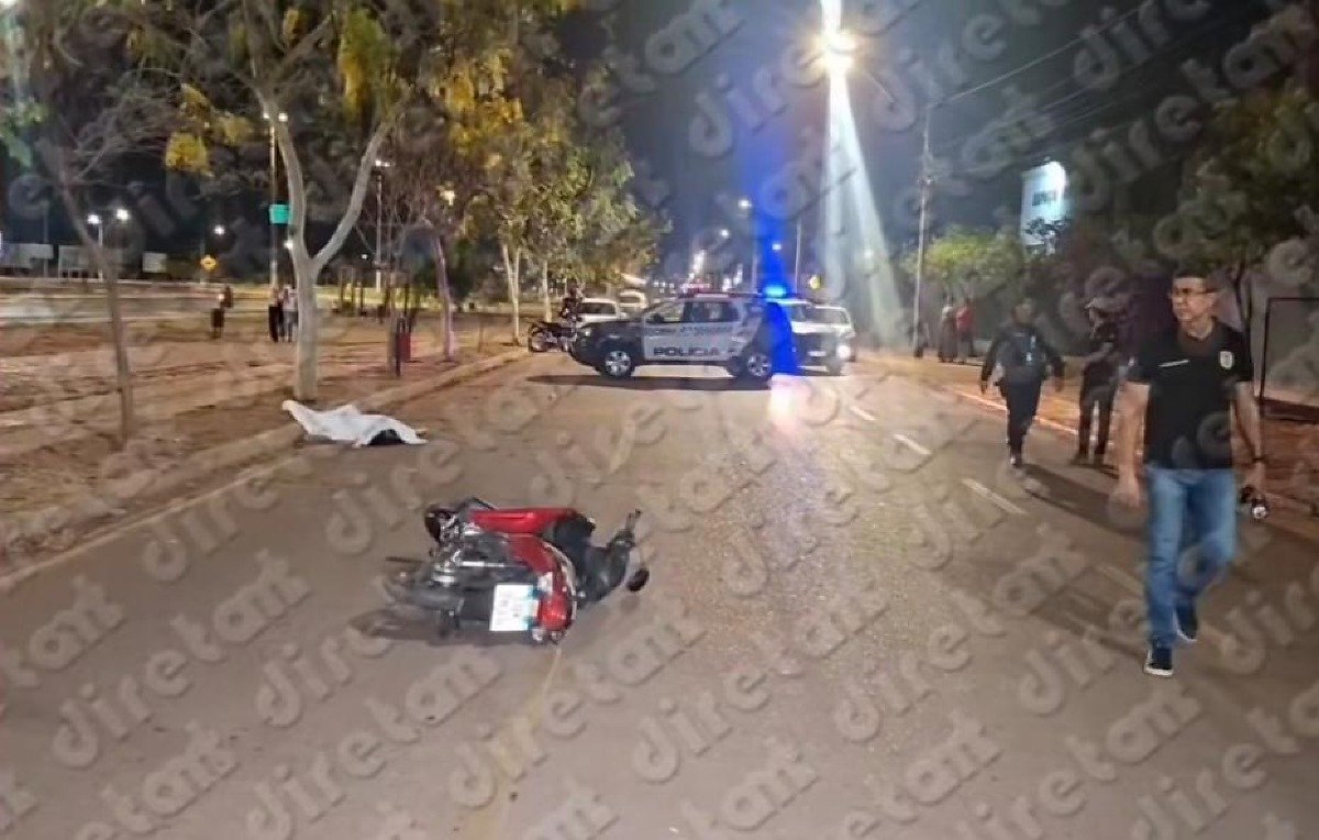 Motociclista de 33 anos morre após perder controle e colidir contra árvore em Rondonópolis