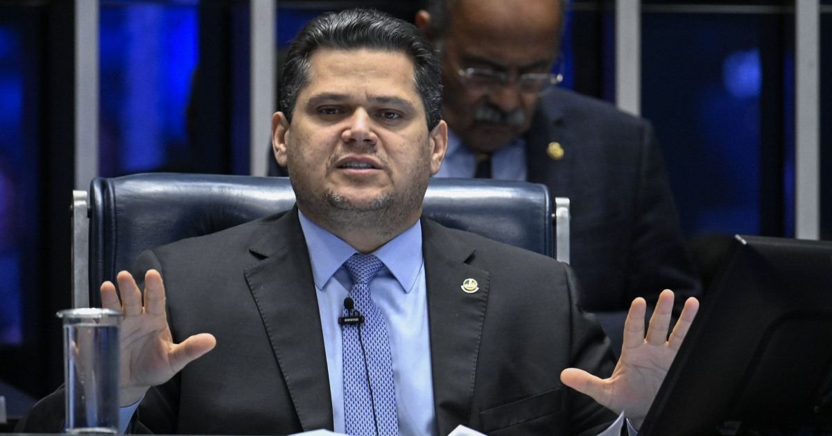 Alcolumbre confirma votação da PEC 6x1 para quarta-feira com apoio garantido no Senado