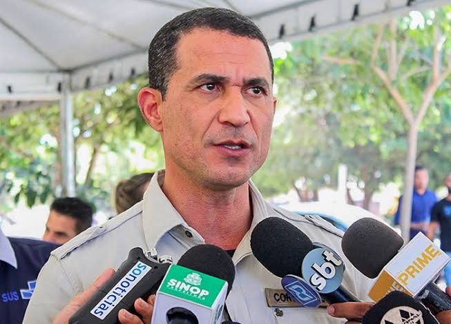 Deputado critica presidente e questiona autenticidade de posições sobre segurança pública