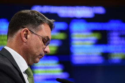 Nova revelação sobre encontros de Flávio Bolsonaro e Daniel Vorcaro reacende caso Master