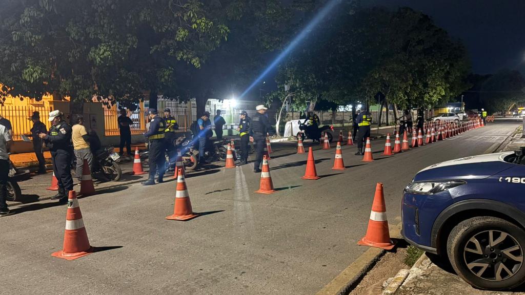Operação Tolerância Zero no Trânsito fiscaliza 63 motociclistas em Várzea Grande