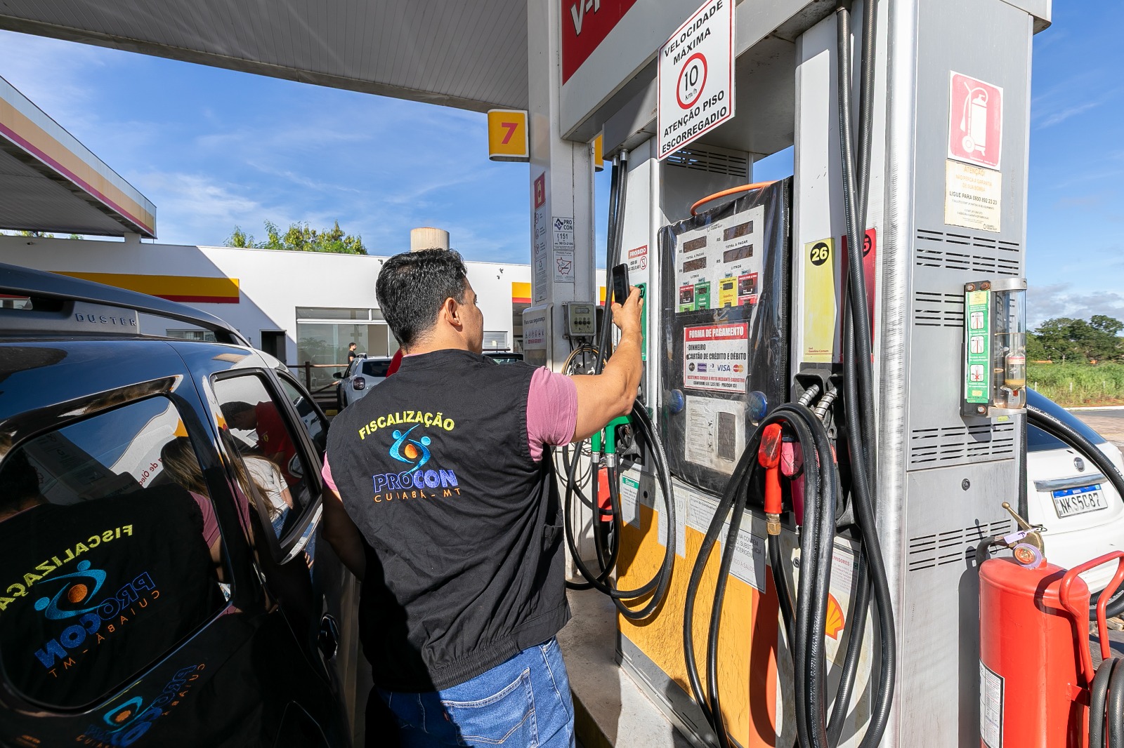 Operação Vem Diesel flagra aumento abusivo em postos de Cuiabá