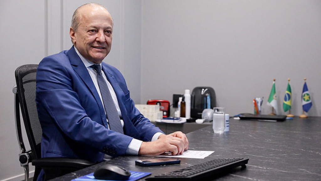 Otaviano Pivetta sanciona lei que traz novas regras para contratação de consignados