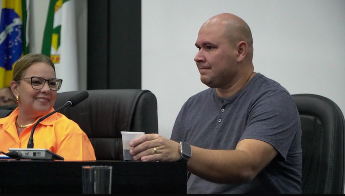 Paula Calil admite desconforto de vereadores com visitas de Abilio à Câmara