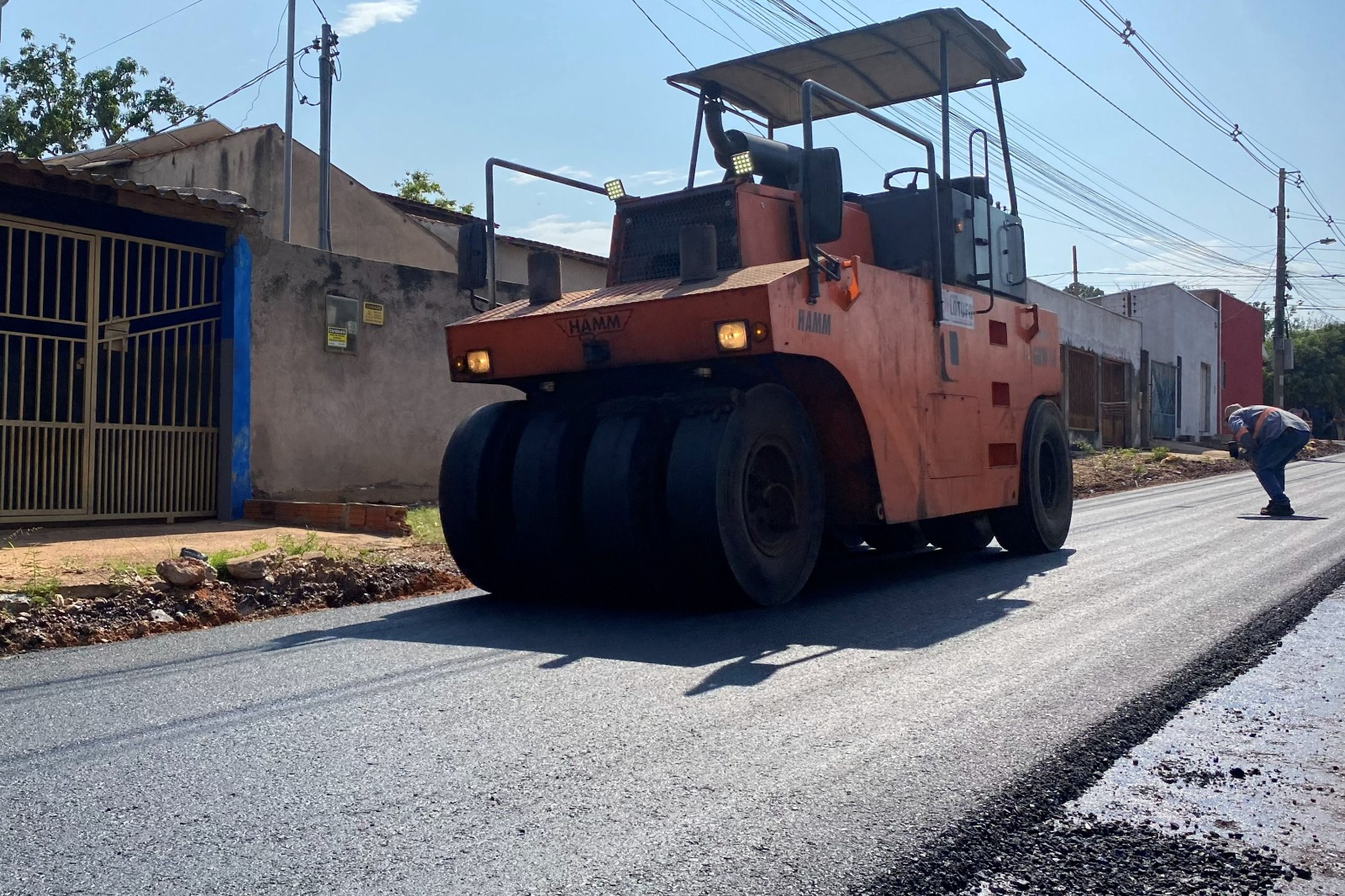 Pavimentação do Residencial Coxipó alcança 30% e segue em 18 vias com infraestrutura completa