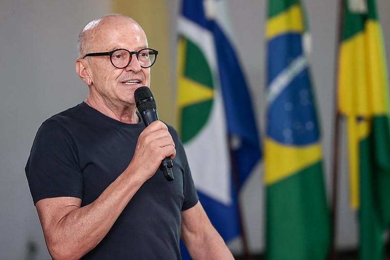 Pivetta diz que vai comparar gestões e mostrar diferenças em relação aos políticos tradicionais