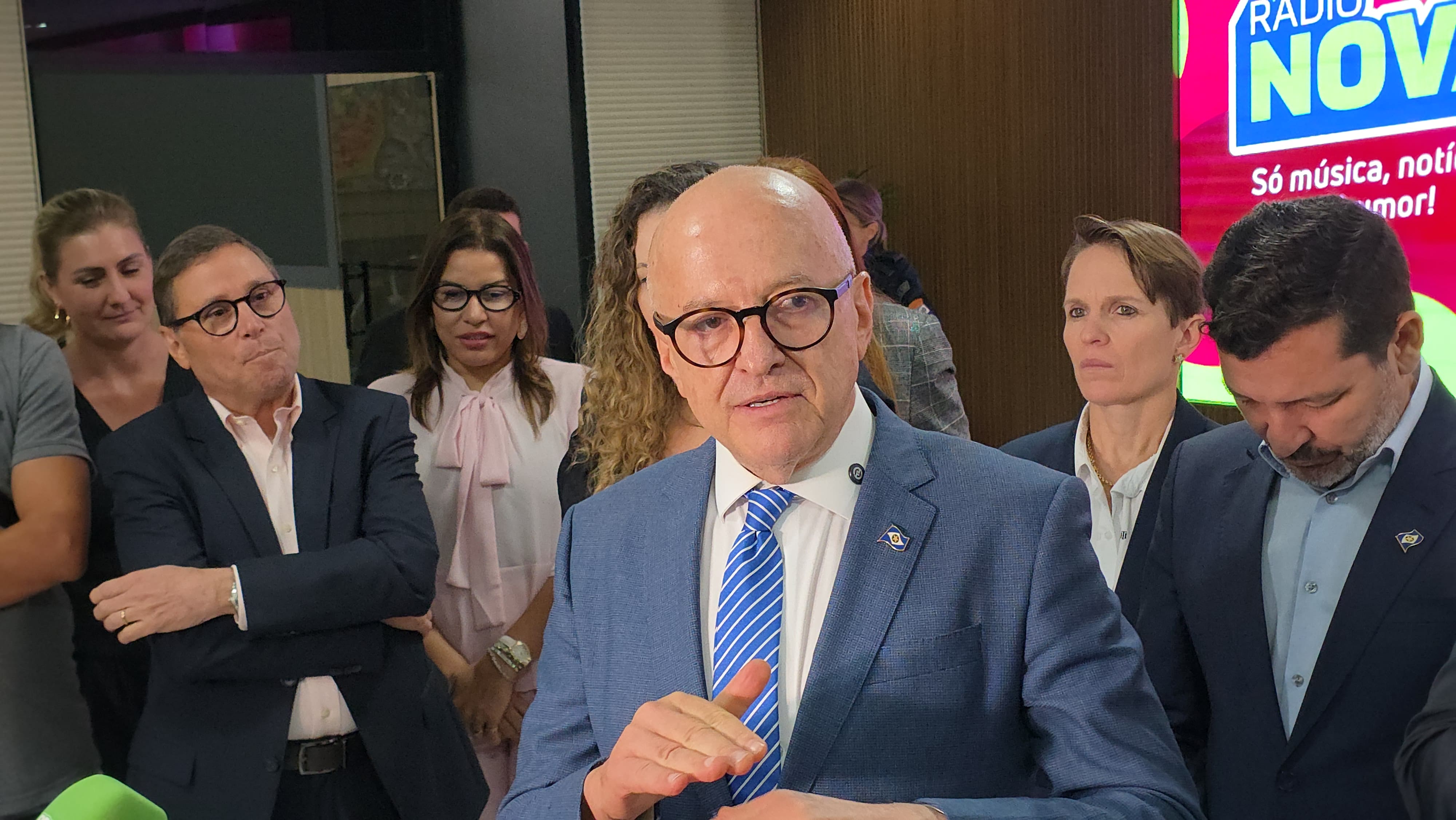 Pivetta rebate Wellington e diz que senador “sabe manter obra parada”