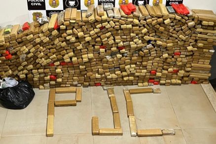 Polícia apreende 900 tabletes de maconha e fecha depósito de facção em Rondonópolis