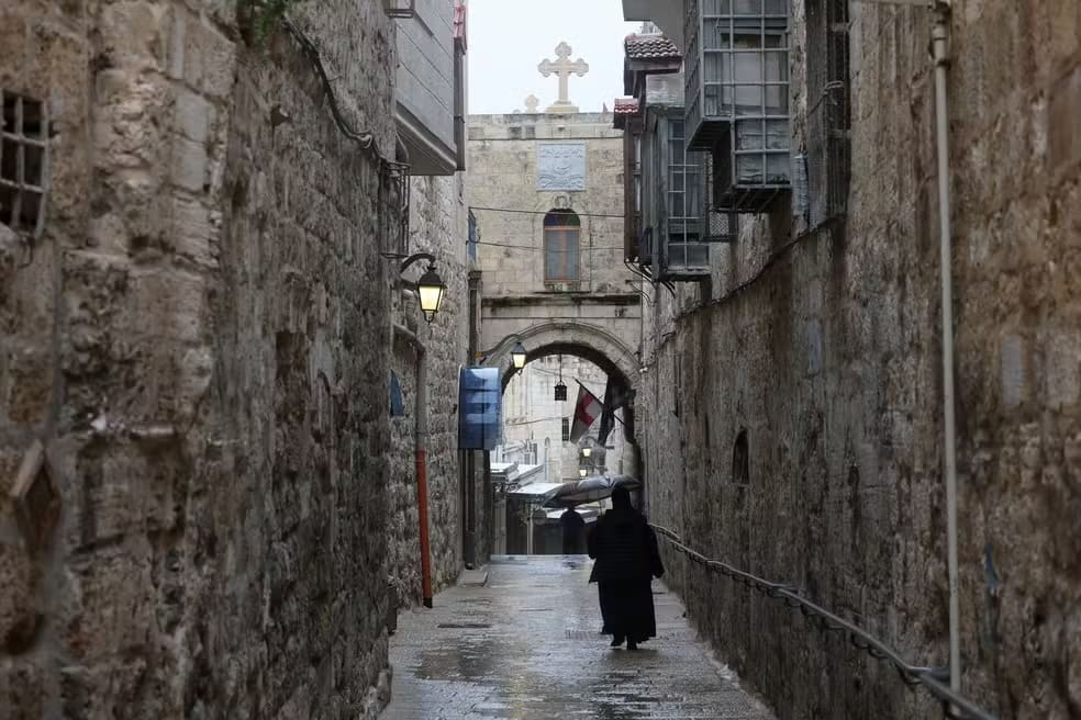Polícia israelense impede cardeal de entrar em Igreja para missa de Ramos