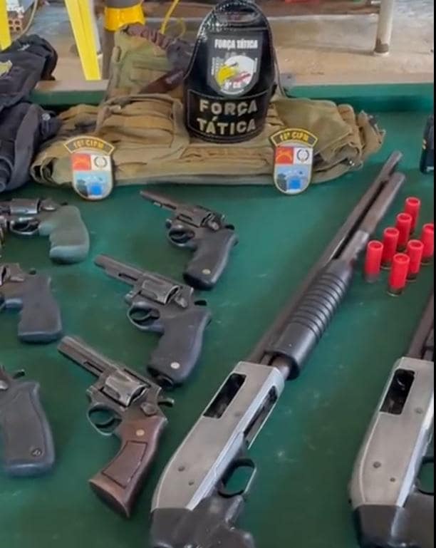 Polícia Militar prende cinco homens por roubo e invasão à propriedade rural em MT