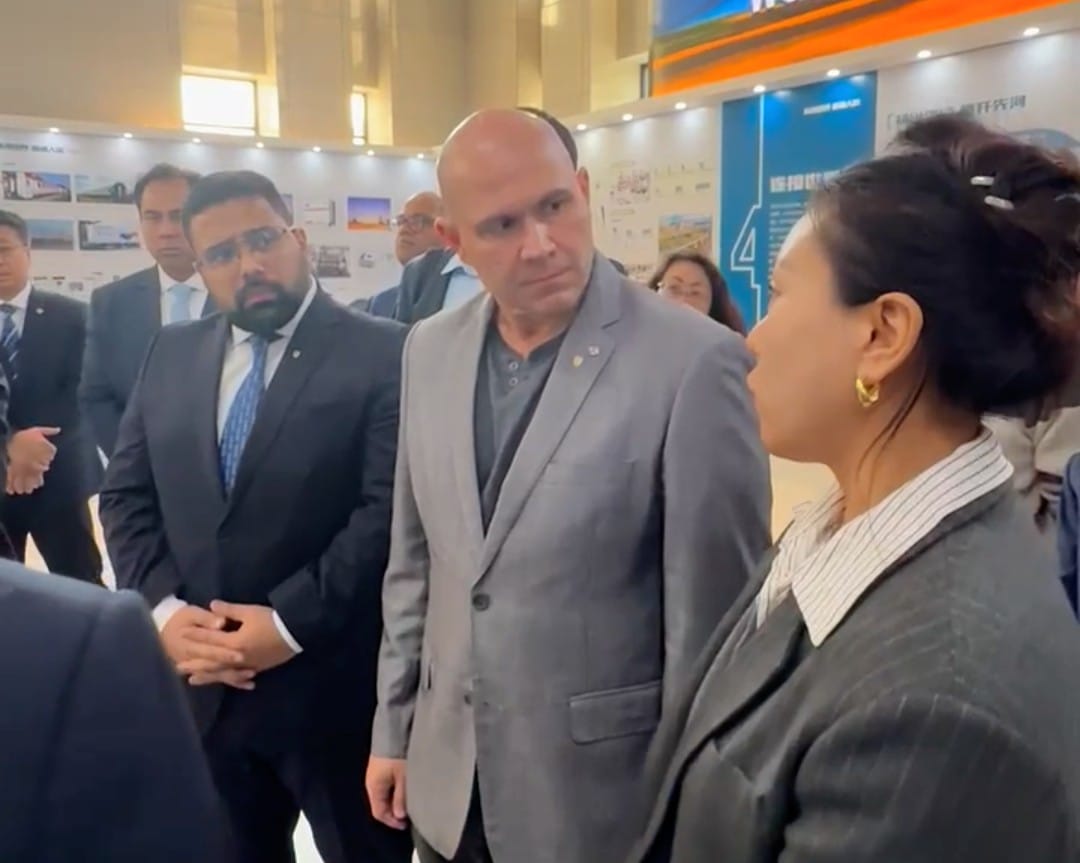 Prefeito busca parcerias estratégicas em polo global de inovação e tecnologia